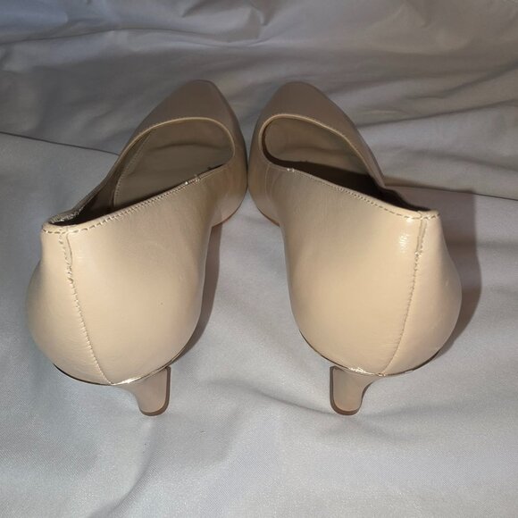Vince Camuto Nude Pumps Womens Dress Shoes Heels Sz 8M Quiet Luxury - Picture 8 of 11